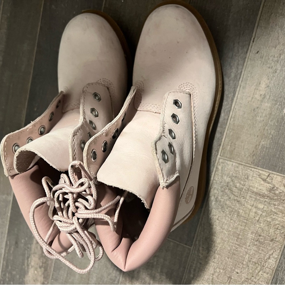 Light Pink girls Timberlands girls